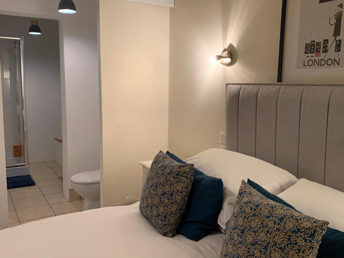 Motel Bar 145 Droux Zewnętrze zdjęcie
